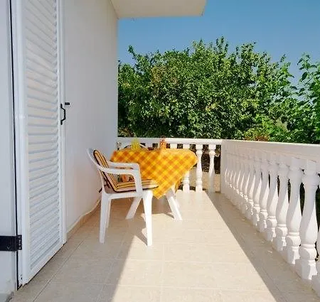 Abby * Lithakia (Zakynthos)
